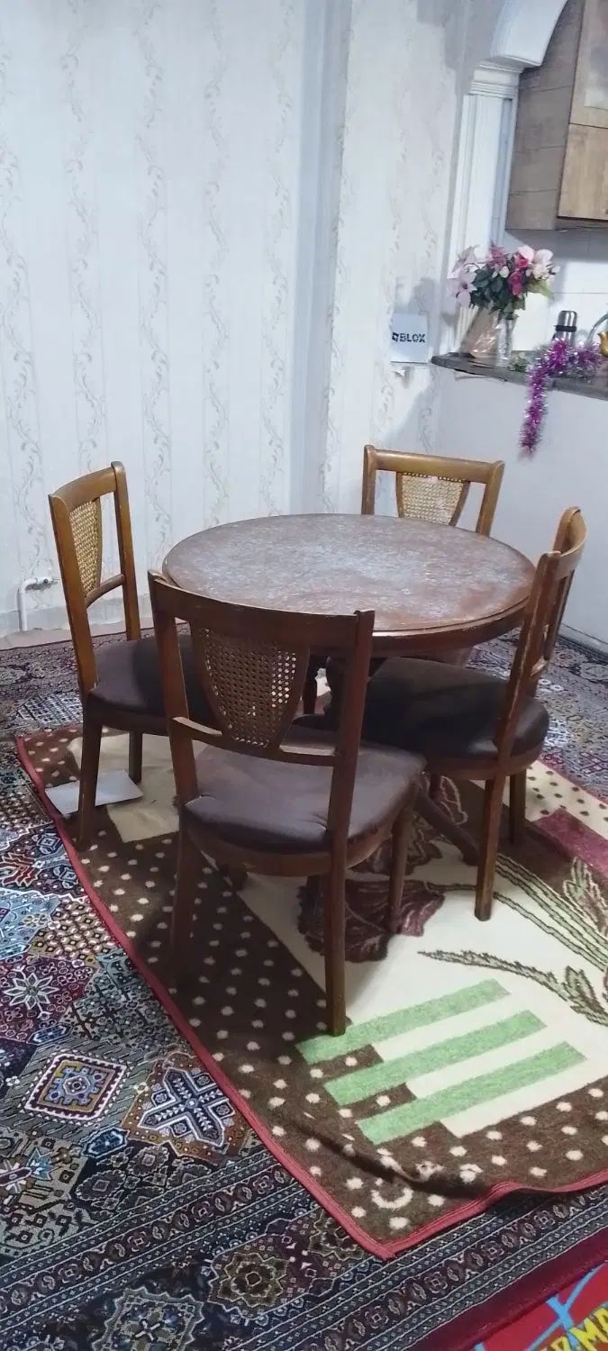 میز غذا خوری چهار نفره  چوبی|میز و صندلی غذاخوری|تهران, مختاری|دیوار