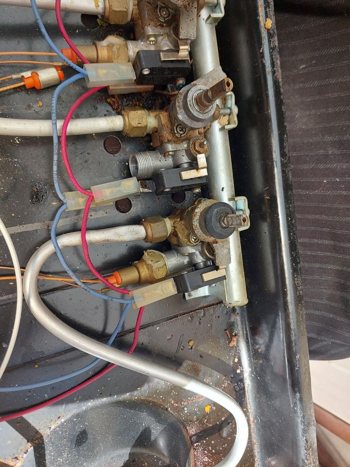 تعمیر انواع بخاری اجاق گاز و آبگرمکن (سیار)|خدمات پیشه و مهارت|شیراز, نصر|دیوار