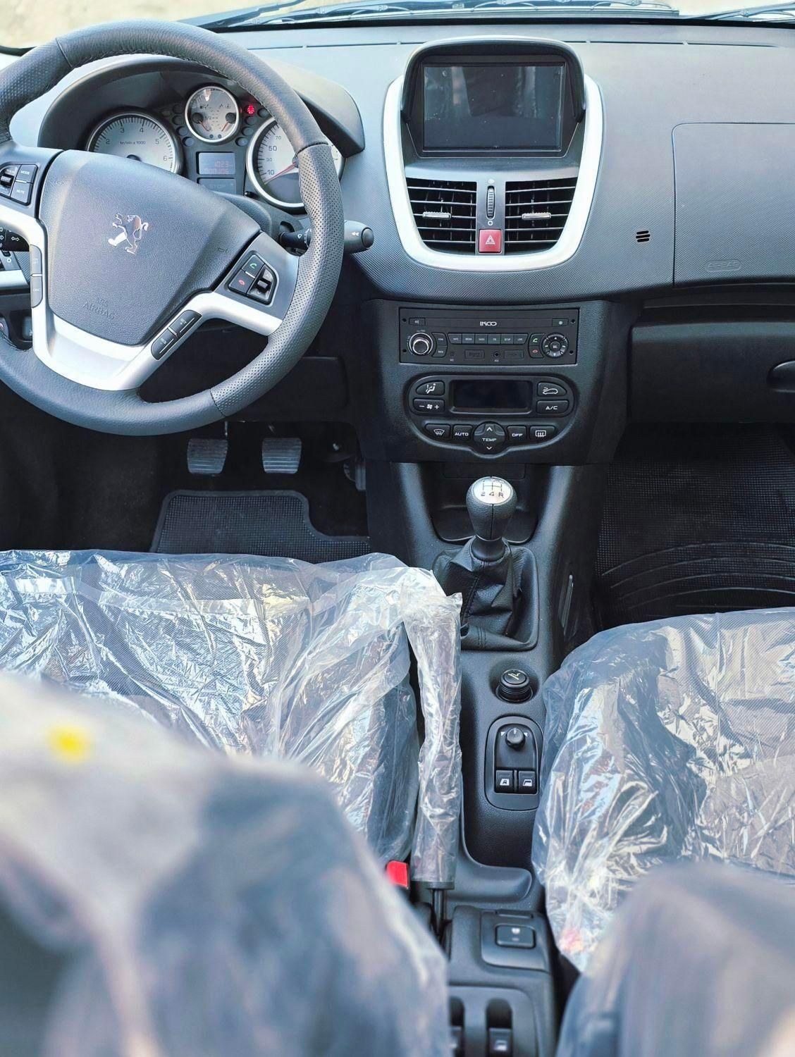 پژو ۲۰۷i دنده پانوراما مدل ۱۴۰۴ صفرخشک ارتقا یافته|خودرو سواری و وانت|اردبیل, |دیوار