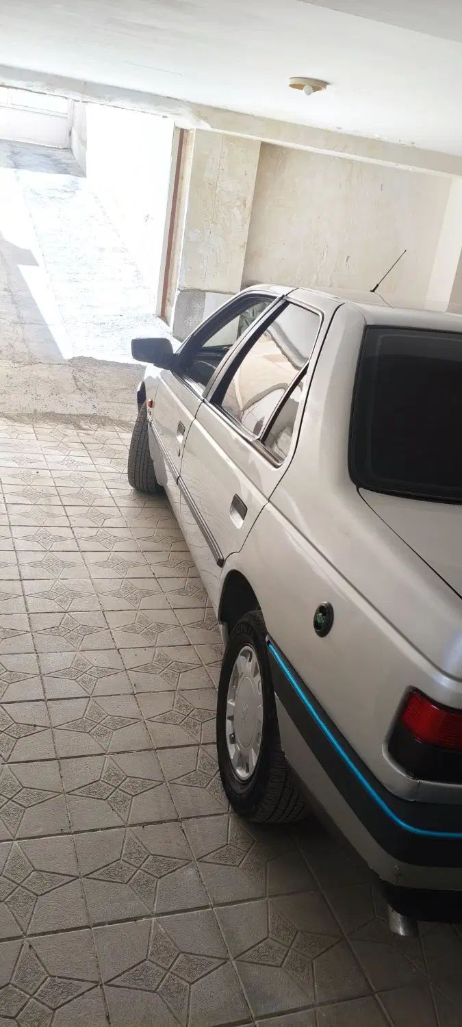 پژو ۴۰۵ دوگانه سوز کارخانه نقره ای مدل ۸۹|خودرو سواری و وانت|سنندج, |دیوار