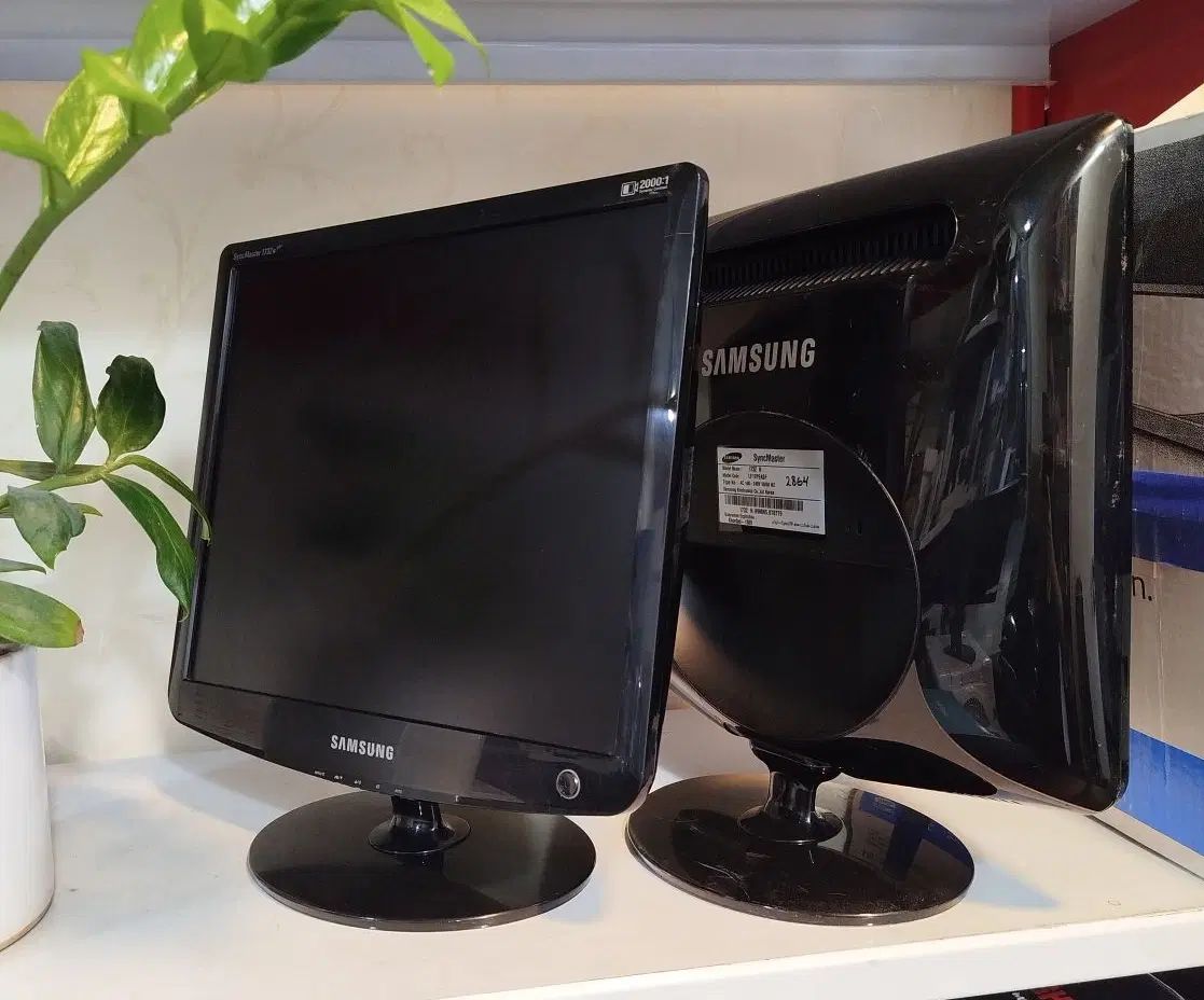 مانیتور 17 اینچ تمیز مدل Samsung 1732Nplus|قطعات و لوازم جانبی رایانه|تهران, نازی‌آباد|دیوار