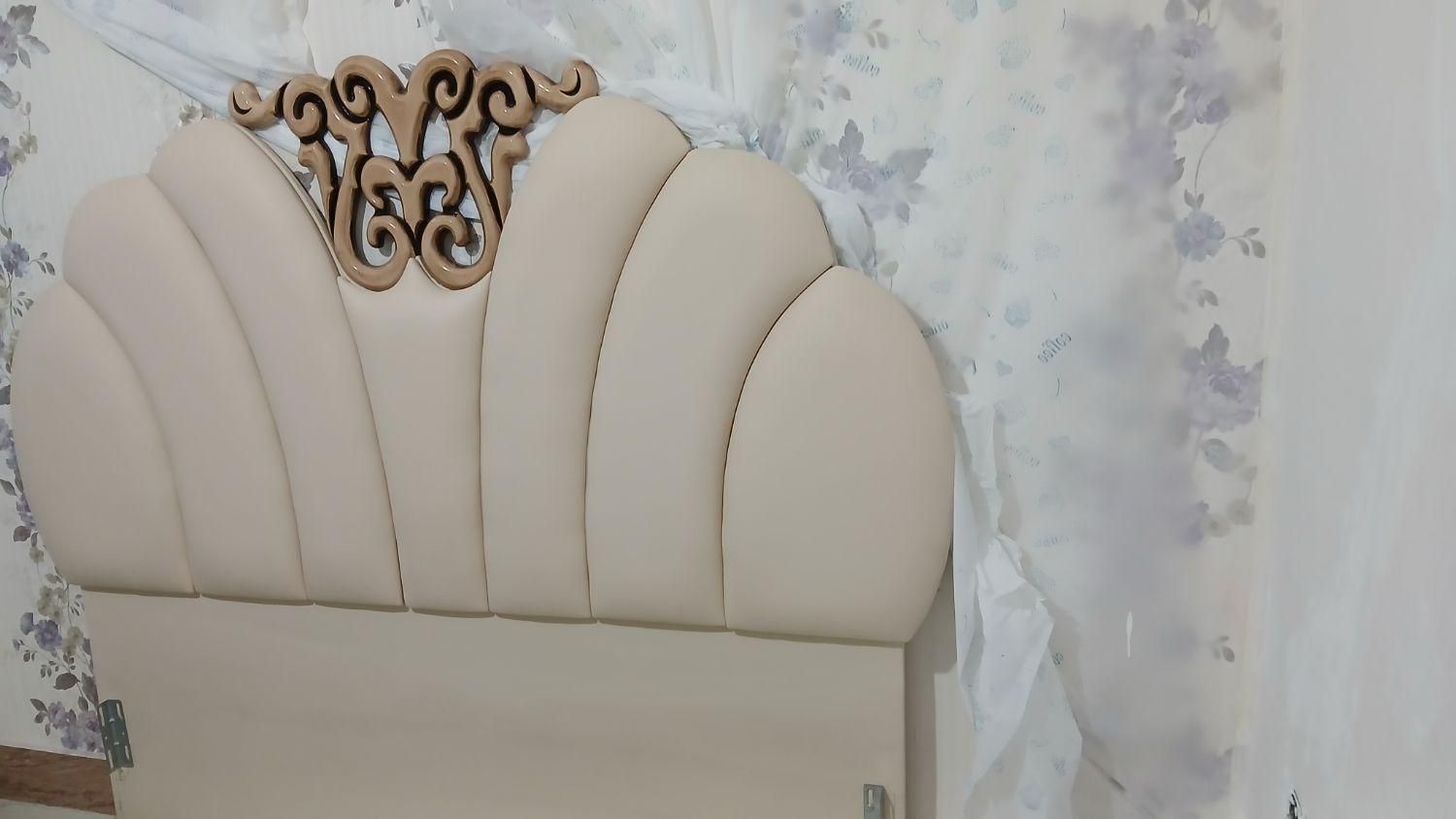 سرویس خواب به همراه تشک|تخت و سرویس خواب|بروجرد, |دیوار