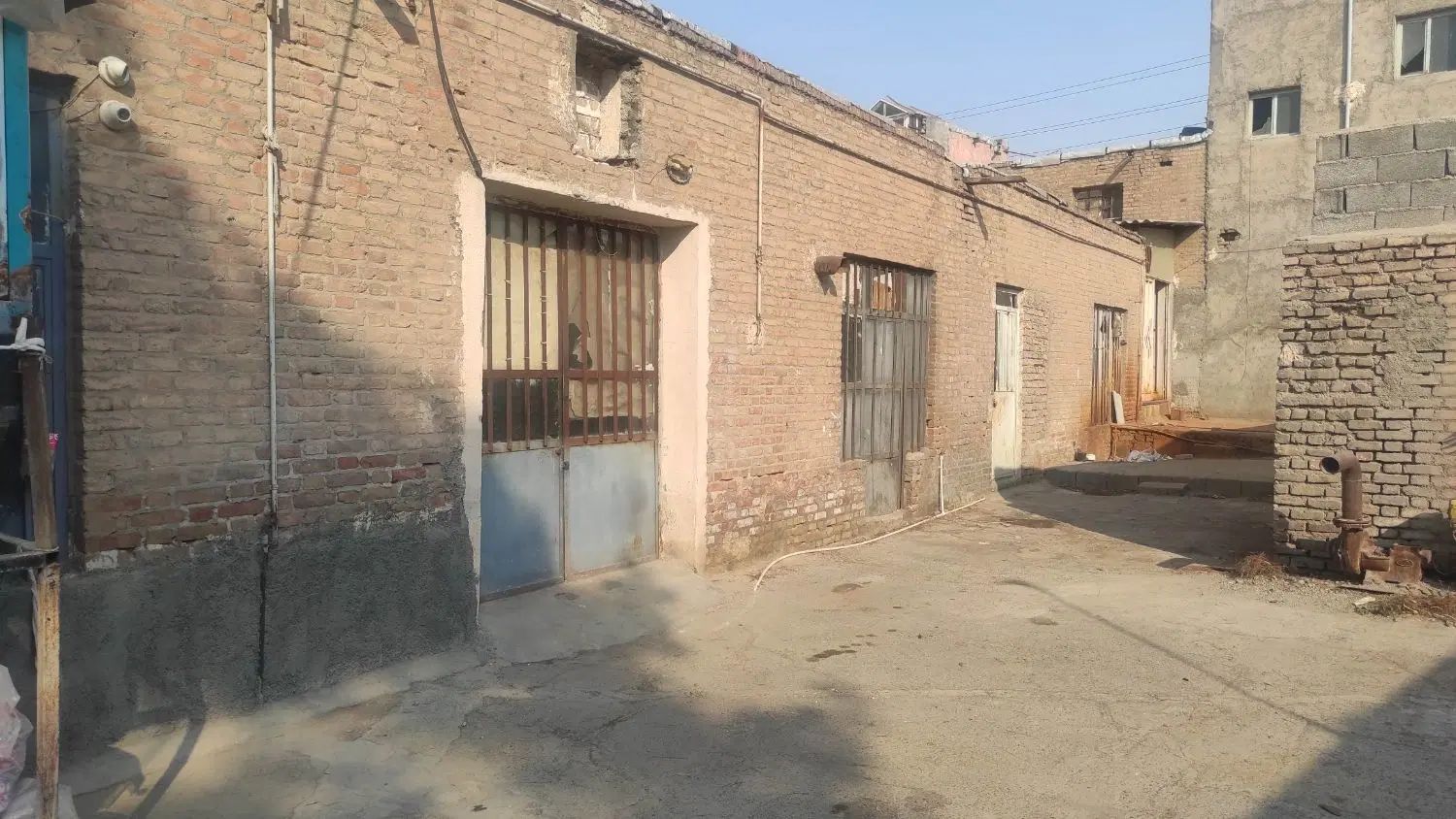 اجاره کارگاه صنعتی 220 تا 300متری با برق 3 فاز قوی|اجارهٔ دفتر صنعتی، کشاورزی، تجاری|اسلام‌شهر, شهرک سالور|دیوار