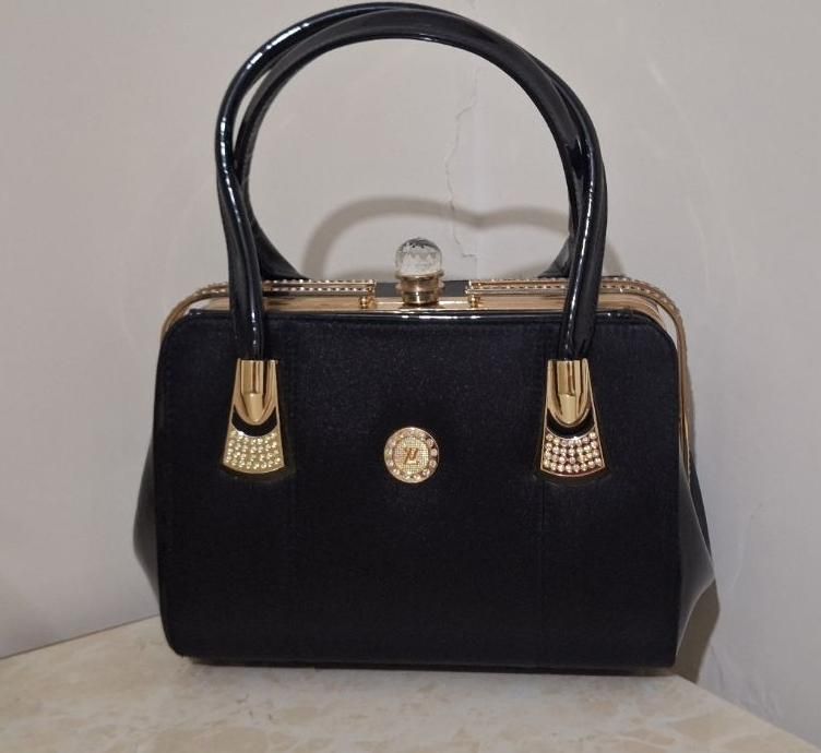 کیف مجلسی|کیف، کفش، کمربند|تبریز, |دیوار