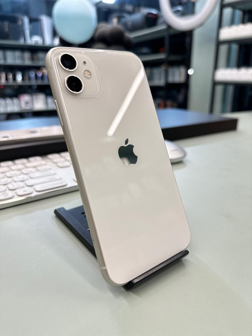 اپل iPhone 11 با حافظهٔ ۱۲۸ گیگابایت|موبایل|قزوین, |دیوار