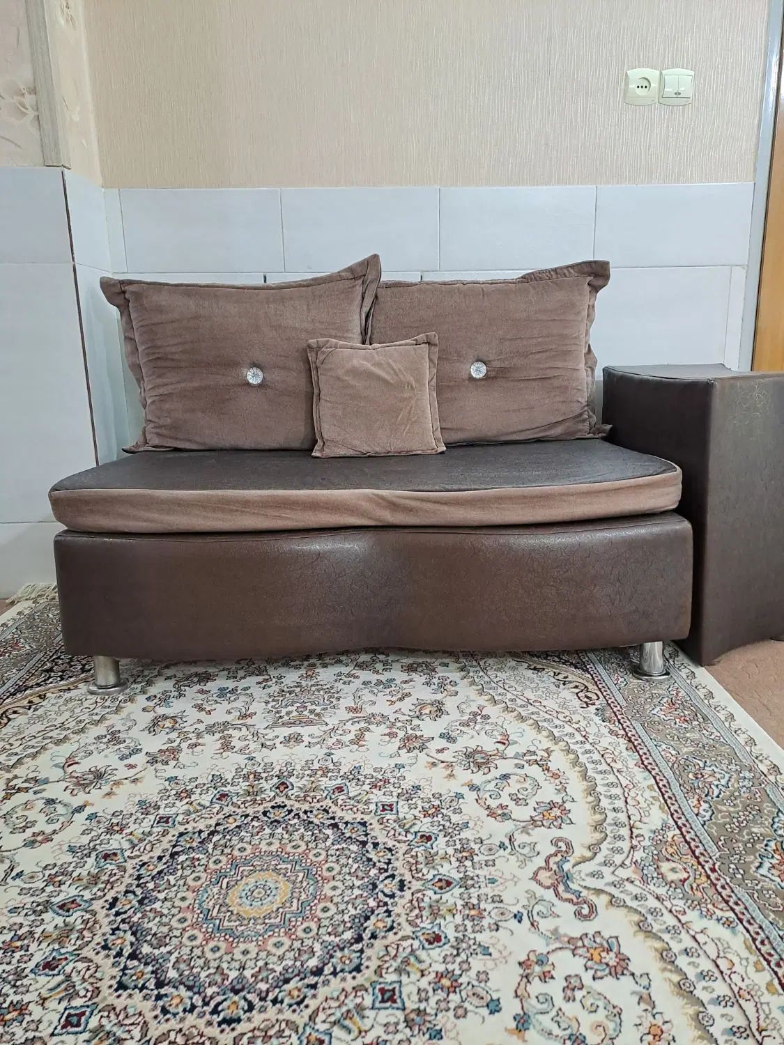 مبل ۸ نفره کارکرده|مبلمان خانگی و میز عسلی|اصفهان, ستار|دیوار