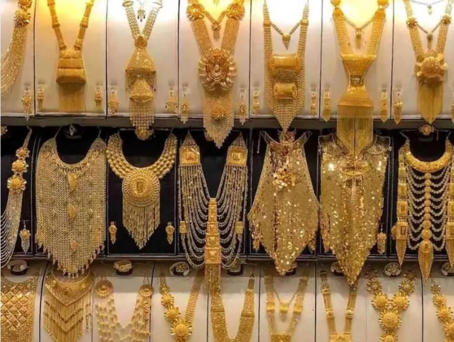 گوشواره طلا پیدا کردم یک عدد هست|اشیا|زابل, |دیوار