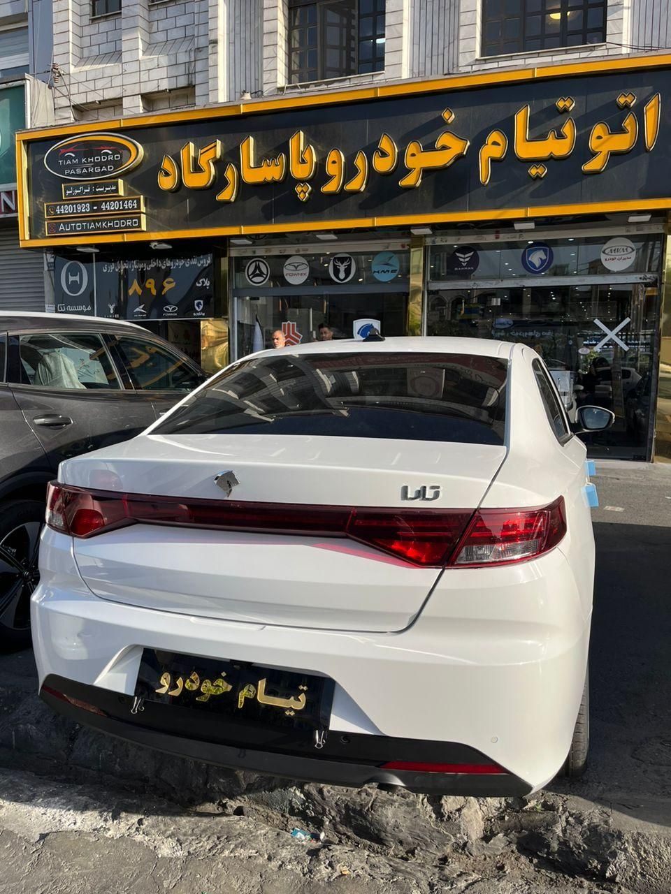 تارا ۶ سرعته V1PLUS صفر سفید مدل 1404|خودرو سواری و وانت|تهران, صادقیه|دیوار