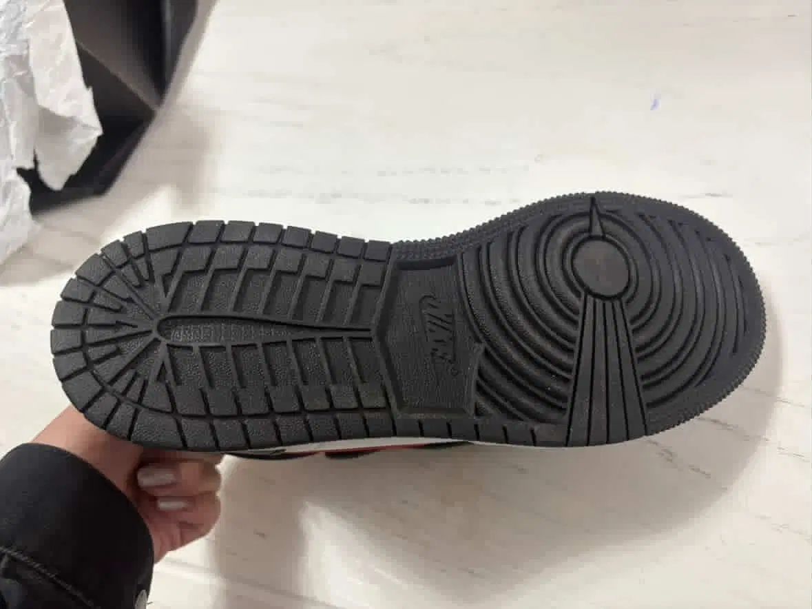 کفش Air jordan 1 اورجینال|کیف، کفش، کمربند|مشهد, سجاد شهر|دیوار