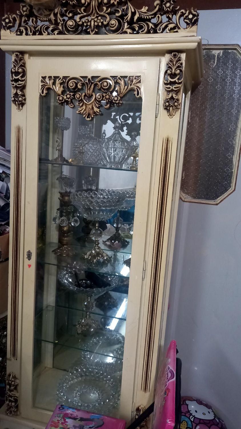 بوفه و تخت و میز کامپیوتر|بوفه، ویترین، کنسول|قرچک, زیبا شهر|دیوار