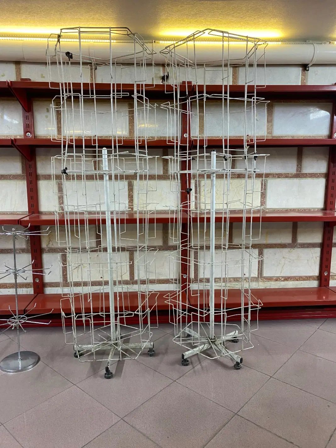 استند گردان کتاب و رگال زمینی و رومیزی|کتابخانه، شلف، قفسه‌های دیواری|کرج, برغان|دیوار