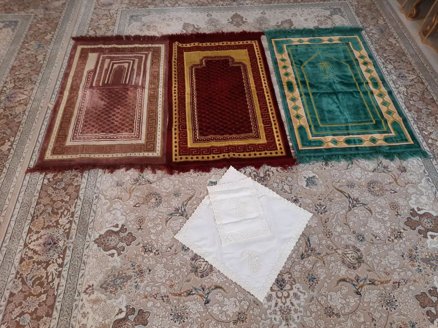 سجاده نماز ،چادر نماز دوخته شده،رومیزی سنتی|لباس|اصفهان, رزمندگان|دیوار