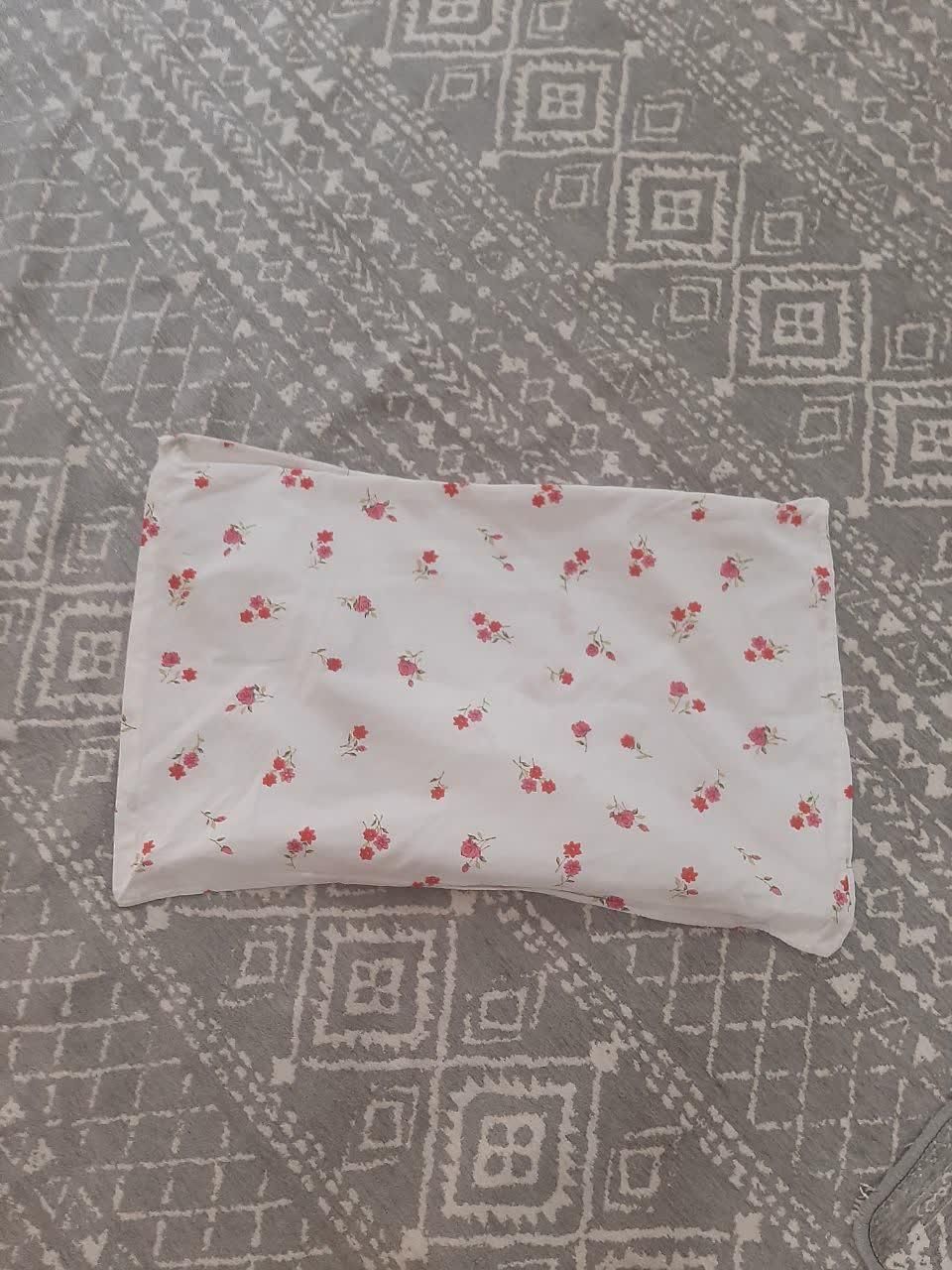 روبالشی زیبا پاکتی گل سرخ بسیار زیبا|سرویس روتختی|کرمانشاه, |دیوار