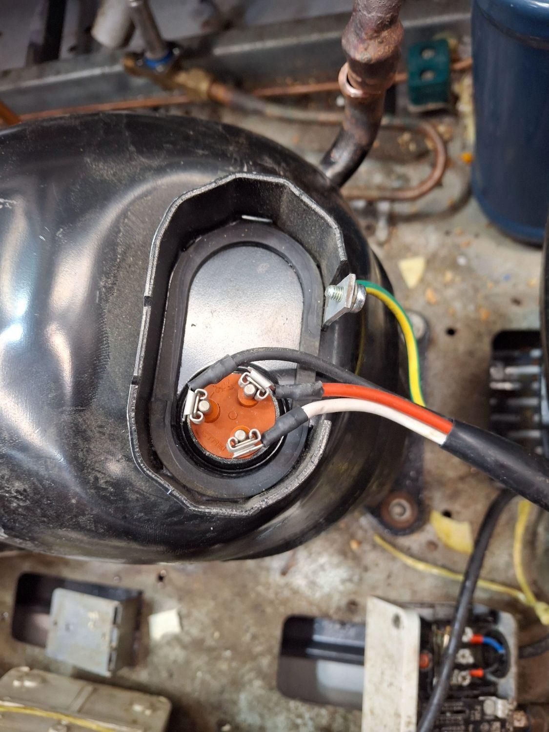 تعمیرات تخصصی یخچال، یخچال ساز خانگی وتجاری|خدمات پیشه و مهارت|چابهار, |دیوار