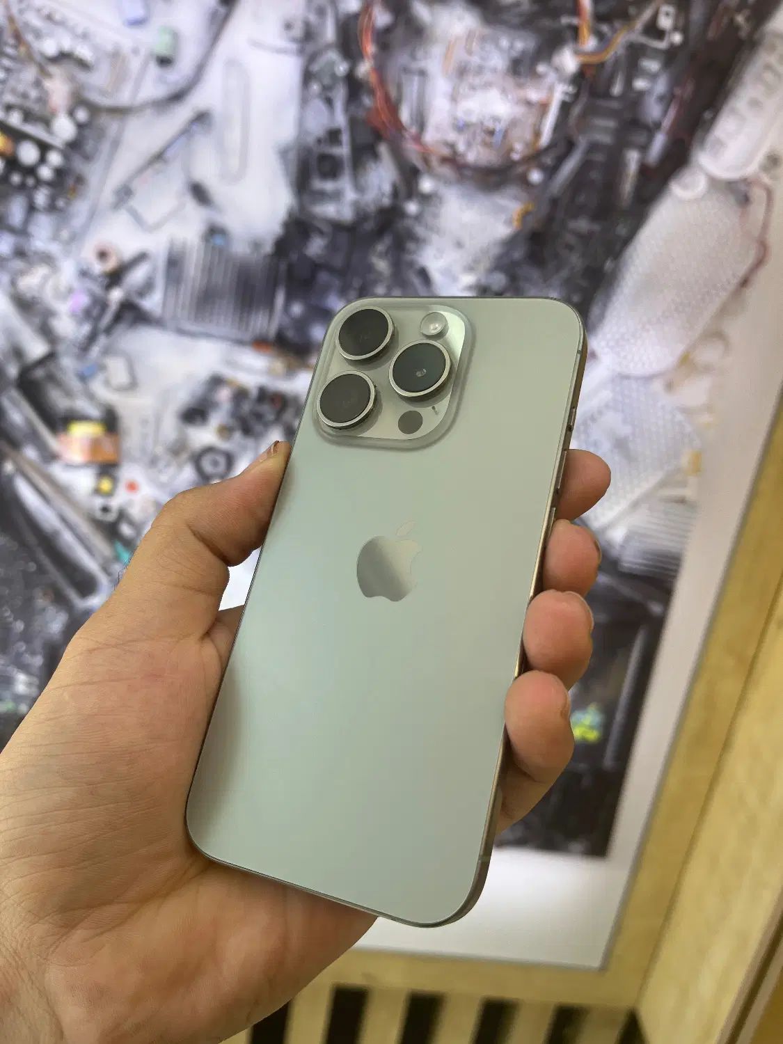 Iphone 15 pro 256 za رنگ natural titanium|موبایل|اصفهان, احمدآباد|دیوار