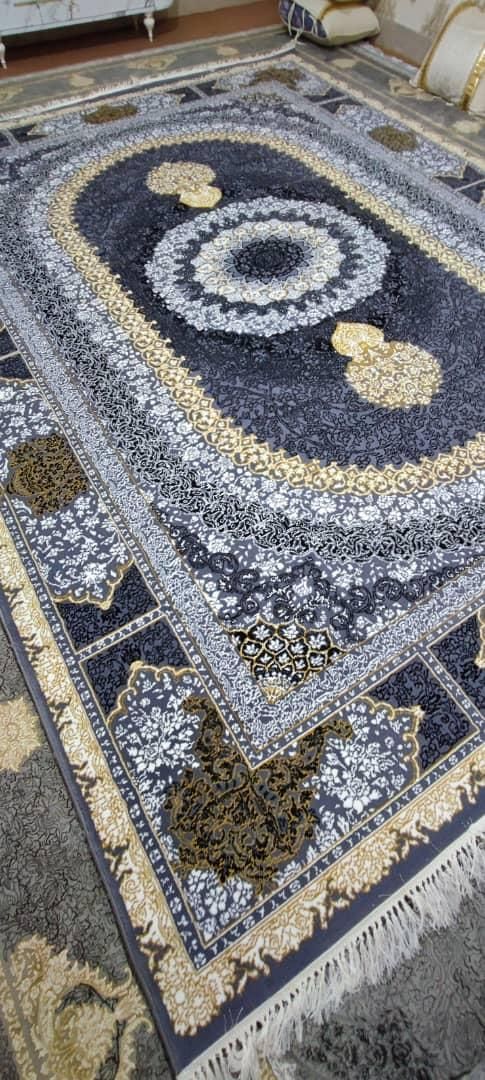 تعدادی فرش جفت و تک ته انباری سال قبل|فرش|شیراز, شهرک فرزانگان|دیوار