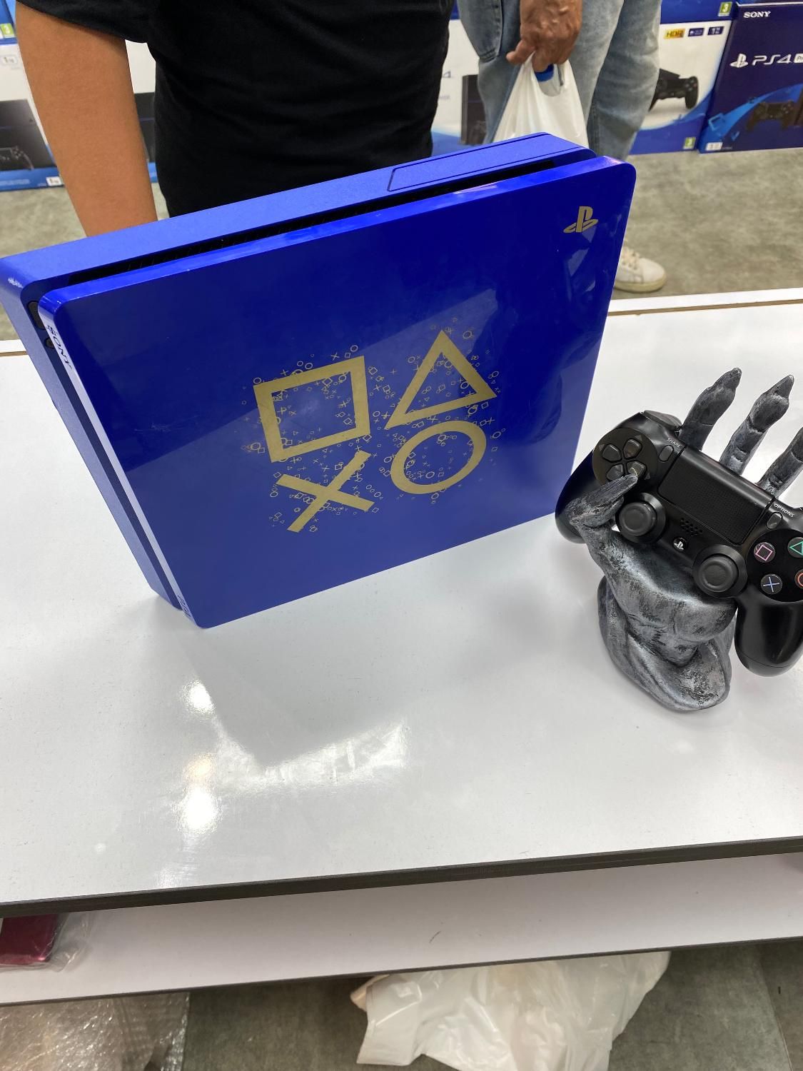 ps4 slim|کنسول، بازی ویدئویی و آنلاین|کرج, اصفهانی‌ها|دیوار