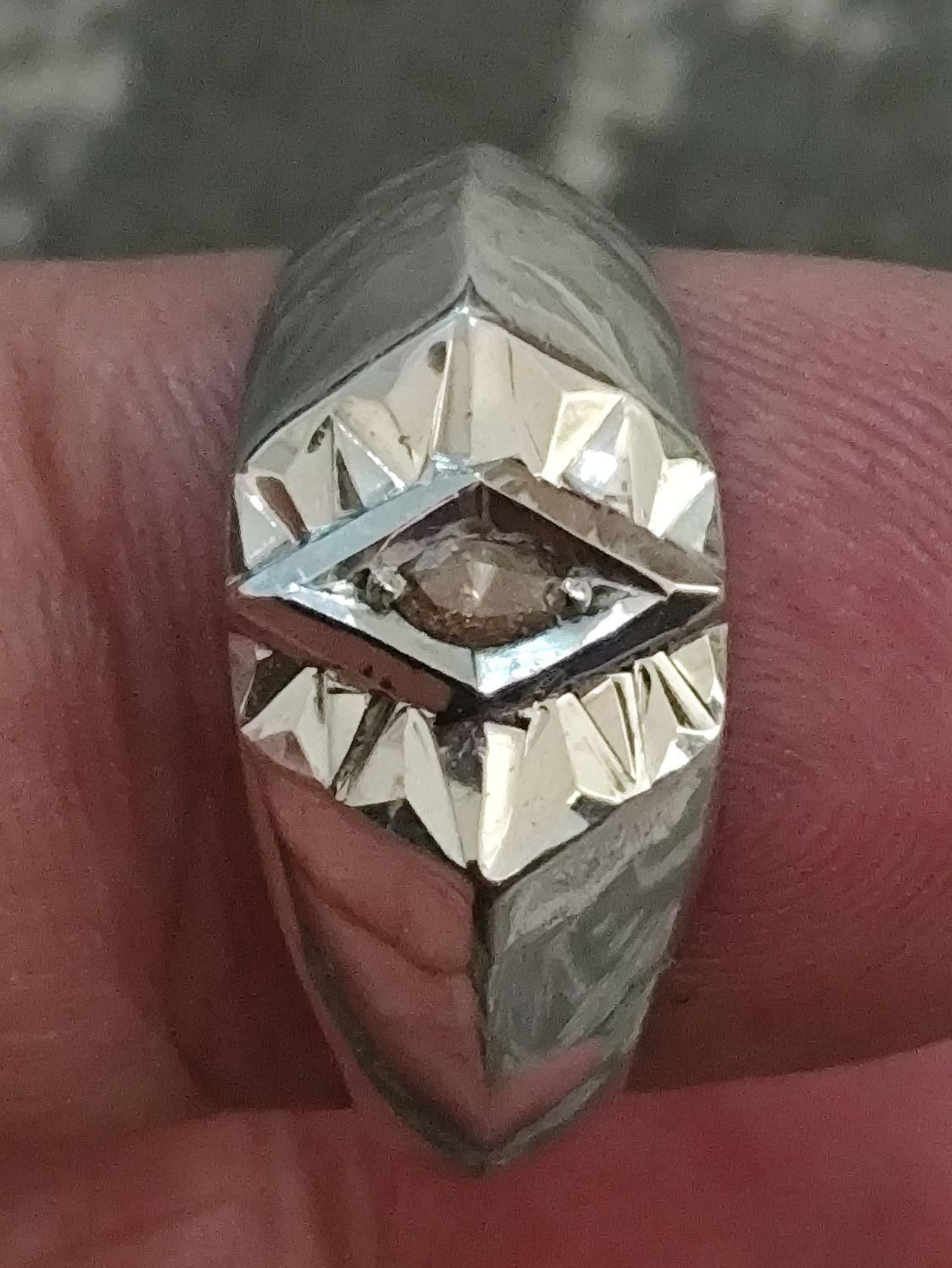 حلقه  انگشتر مردانه با نگین الماس  اصل|جواهرات|شیراز, شریف‌آباد|دیوار