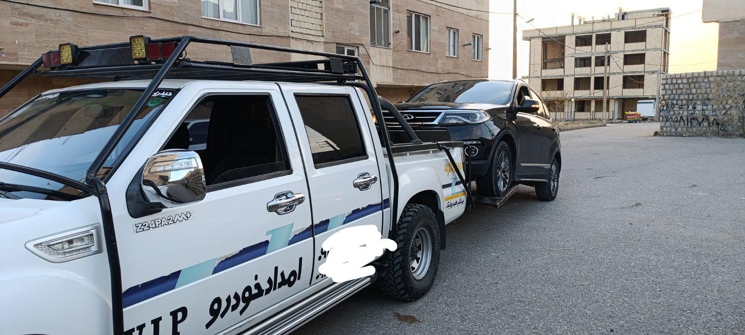 امداد خودرو صحنه.|خدمات حمل و نقل|صحنه, |دیوار