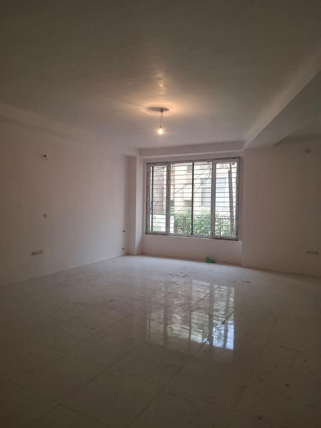 آپارتمان ۱۱۰ متری ۲ خوابه طبقه ۱ بر خیابان محمدیه|فروش آپارتمان|قزوین, |دیوار