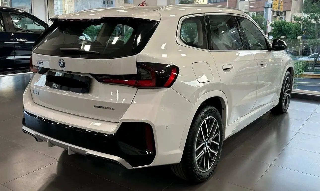 Bmw ix1 2025 full M|خودرو سواری و وانت|تهران, سعادت‌آباد|دیوار