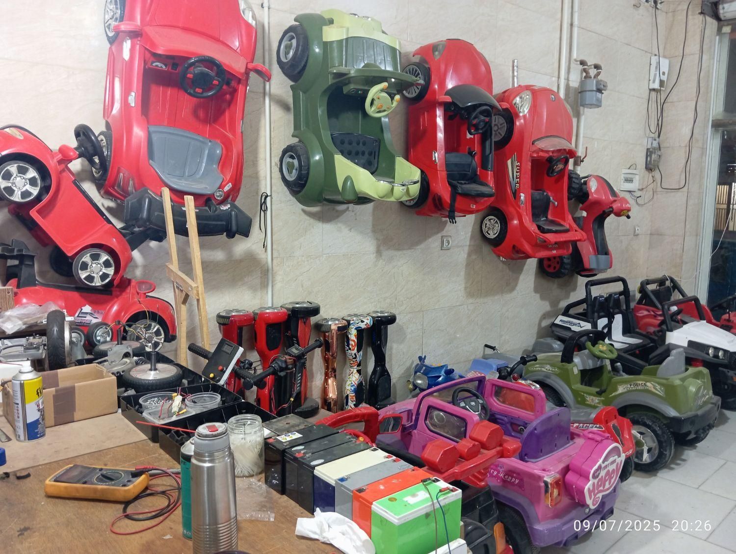 ماشین شارژی|اسباب‌‌بازی|شاهین‌شهر, گرگاب|دیوار