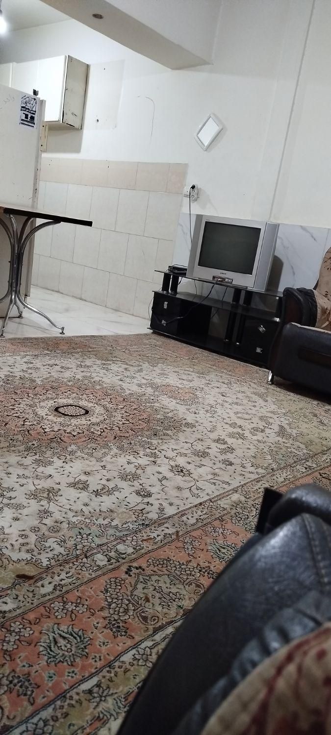 اجاره روزانه/هفتگی/ماهانه آپارتمان ۵۰ متری|اجارهٔ کوتاه‌مدت آپارتمان و سوئیت|قزوین, |دیوار