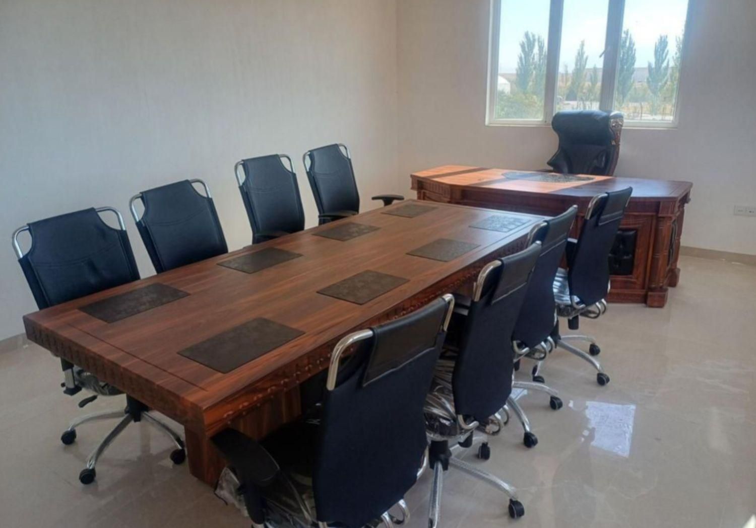 نیم ست مبلمان و میز اداری|دفتر کار|تهران, شهرک ولیعصر جنوبی|دیوار