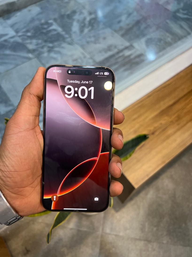 اپل iPhone 16 Pro Max با حافظهٔ ۲۵۶ گیگابایت|موبایل|اصفهان, باغ زرشک|دیوار