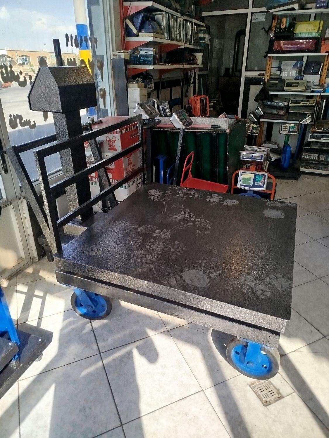 باسکول ترازو یک تن چرخدار صنعتی|فروشگاه و مغازه|تبریز, |دیوار