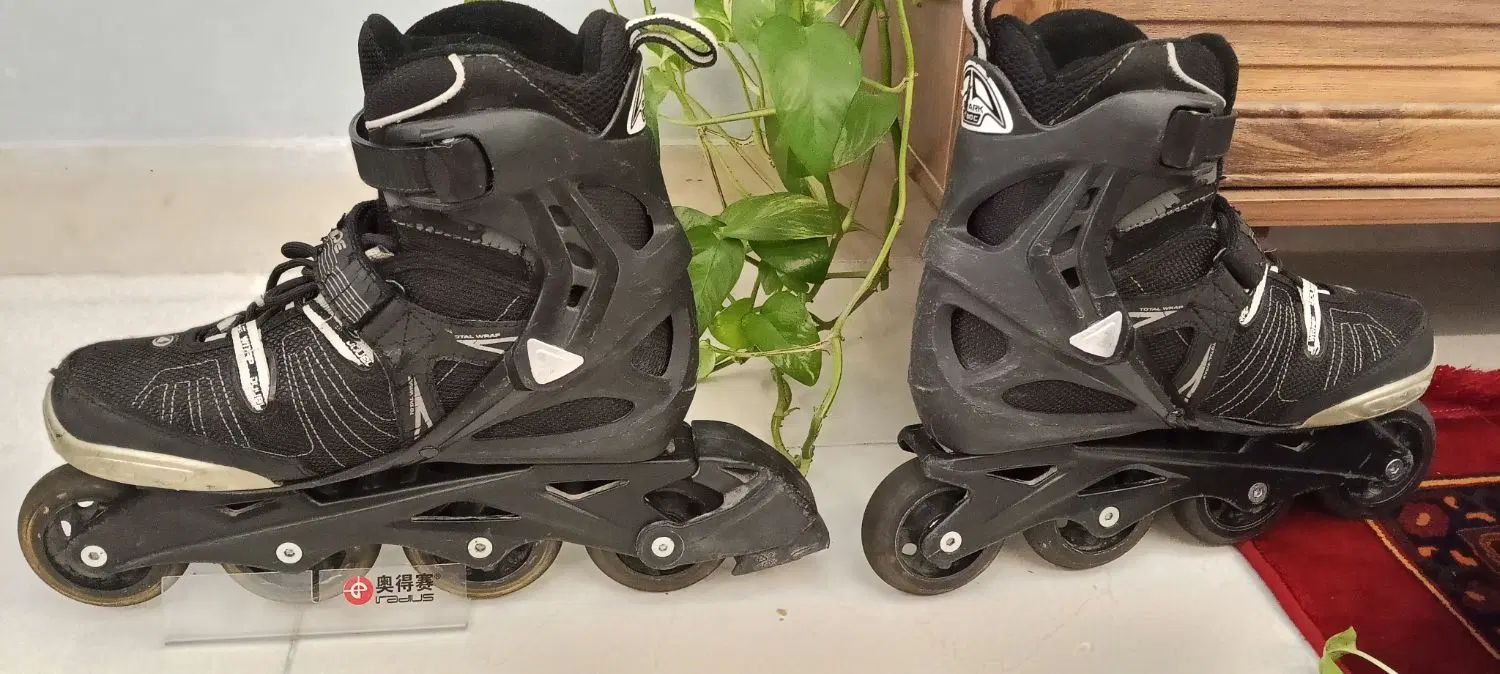 اسکیت رولربلیدrollerblade  سایز ۴۰-۴۲|دوچرخه، اسکیت، اسکوتر|تهران, شهرک فرهنگیان|دیوار