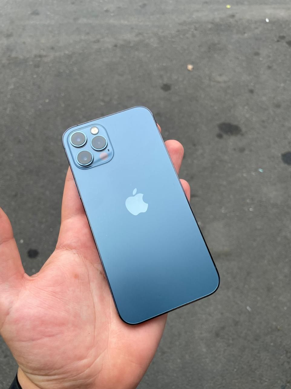 اپل iPhone 12 Pro با حافظهٔ ۲۵۶ گیگابایت|موبایل|رشت, معلم|دیوار