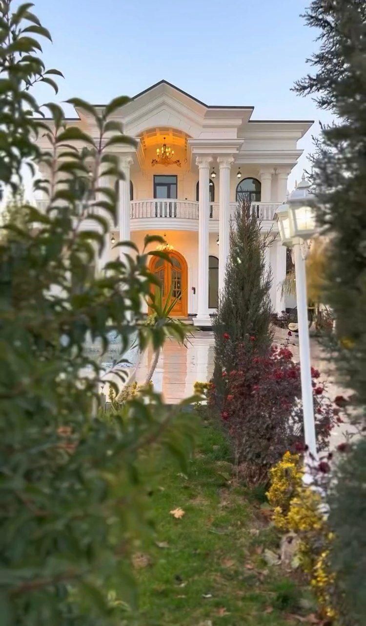 کاخ ویلا سلطنتی ۶۰۰متری ۴ خواب استخردار مبله|فروش خانه و ویلا|چمستان, |دیوار