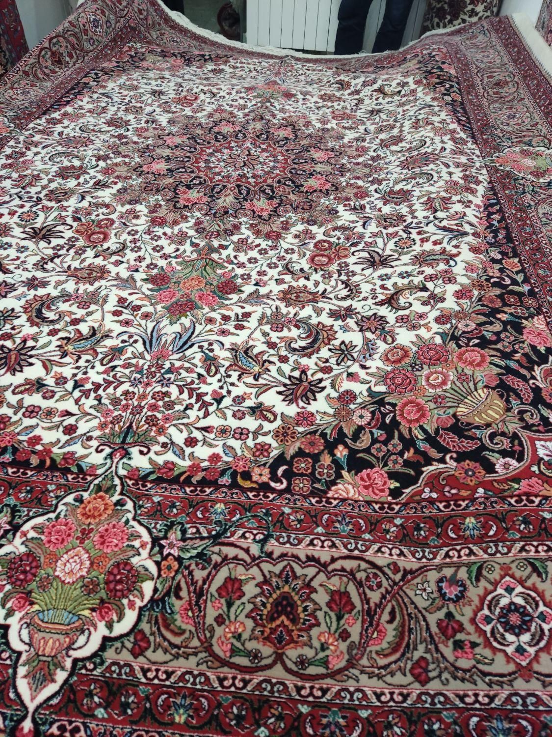 خریدارفرش دستبافت ماشینی نو وکهنه|فرش|همدان, |دیوار