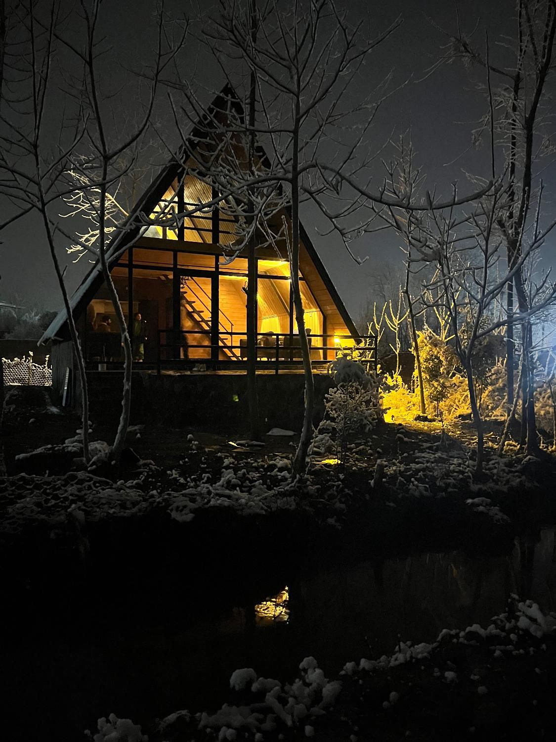 کلبه سوئیسی نوساز لب رودخانه در ماسال|اجارهٔ کوتاهمدت ویلا و باغ|ماسال, |دیوار