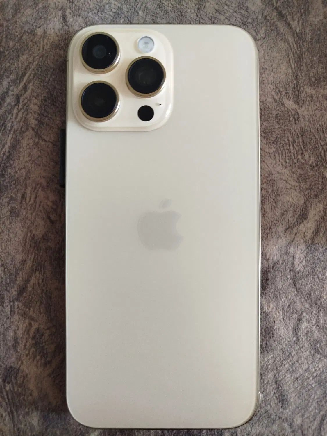 iPhone 16 Pro Max فول کپی ویتنام 1 ترابایت طلایی|موبایل|مشهد, الهیه|دیوار