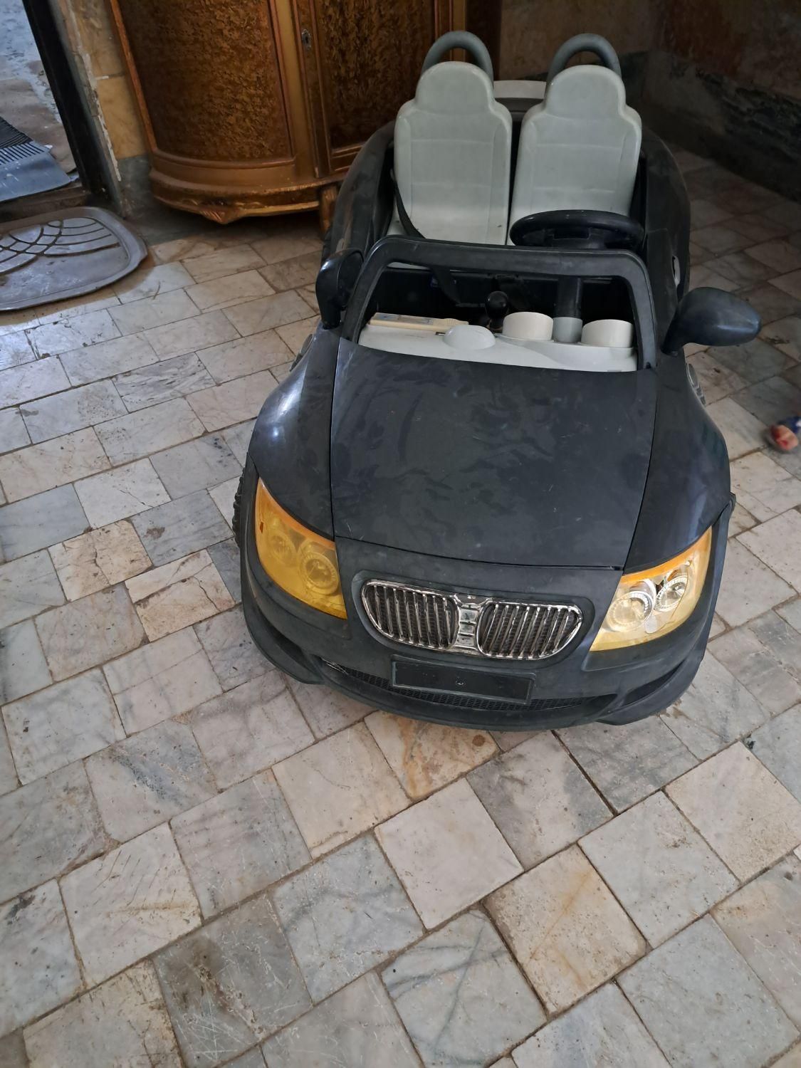 ماشین شارژی دو موتوره فقط باطری نداره|اسباببازی بچه|اردبیل, |دیوار