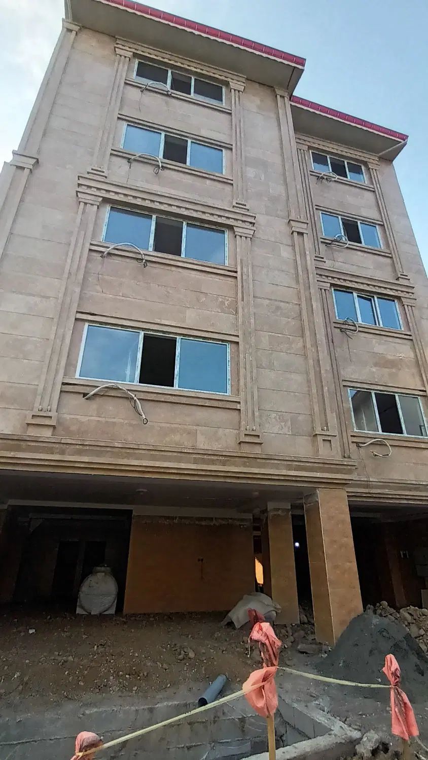 به یک کارگر ساده یا نیمه ماهر جهت کار سنگ نما|استخدام معماری، عمران و ساختمانی|ماسال, |دیوار