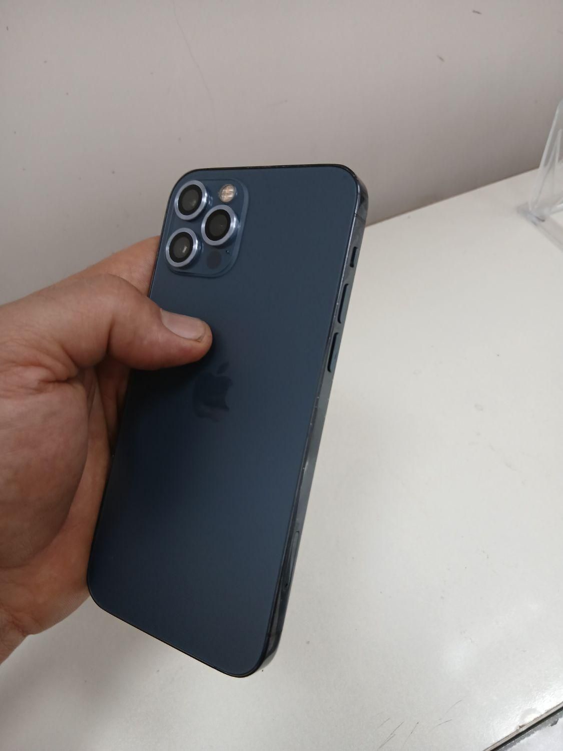 اپل iPhone 12 Pro با حافظهٔ ۲۵۶ گیگابایت|موبایل|مراغه, |دیوار