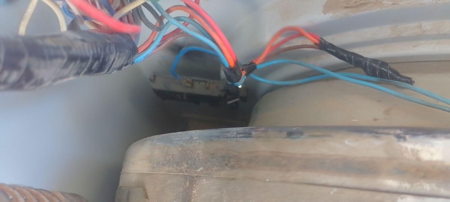 لوله کش آب وبرقکار ساختمان|خدمات پیشه و مهارت|زابل, |دیوار