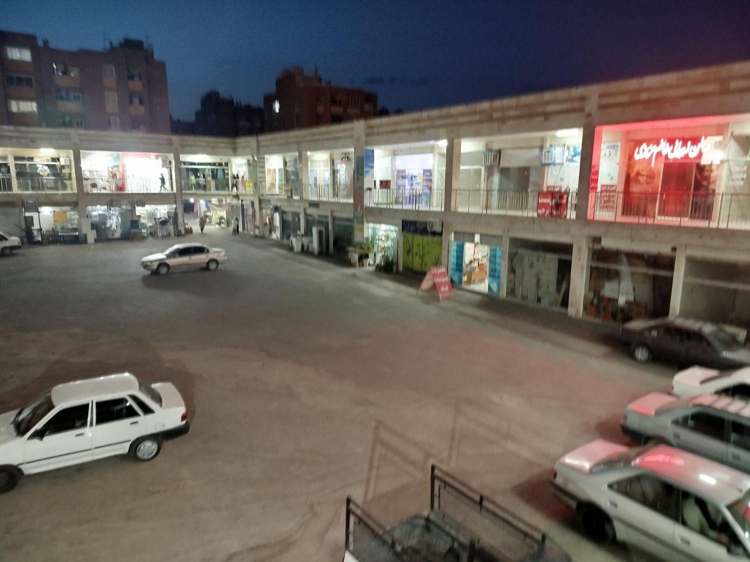 فروش مغازه تجاری بازار اکسین محله ای ۶|فروش مغازه و غرفه|فولادشهر, مسکن مهر فولادشهر|دیوار