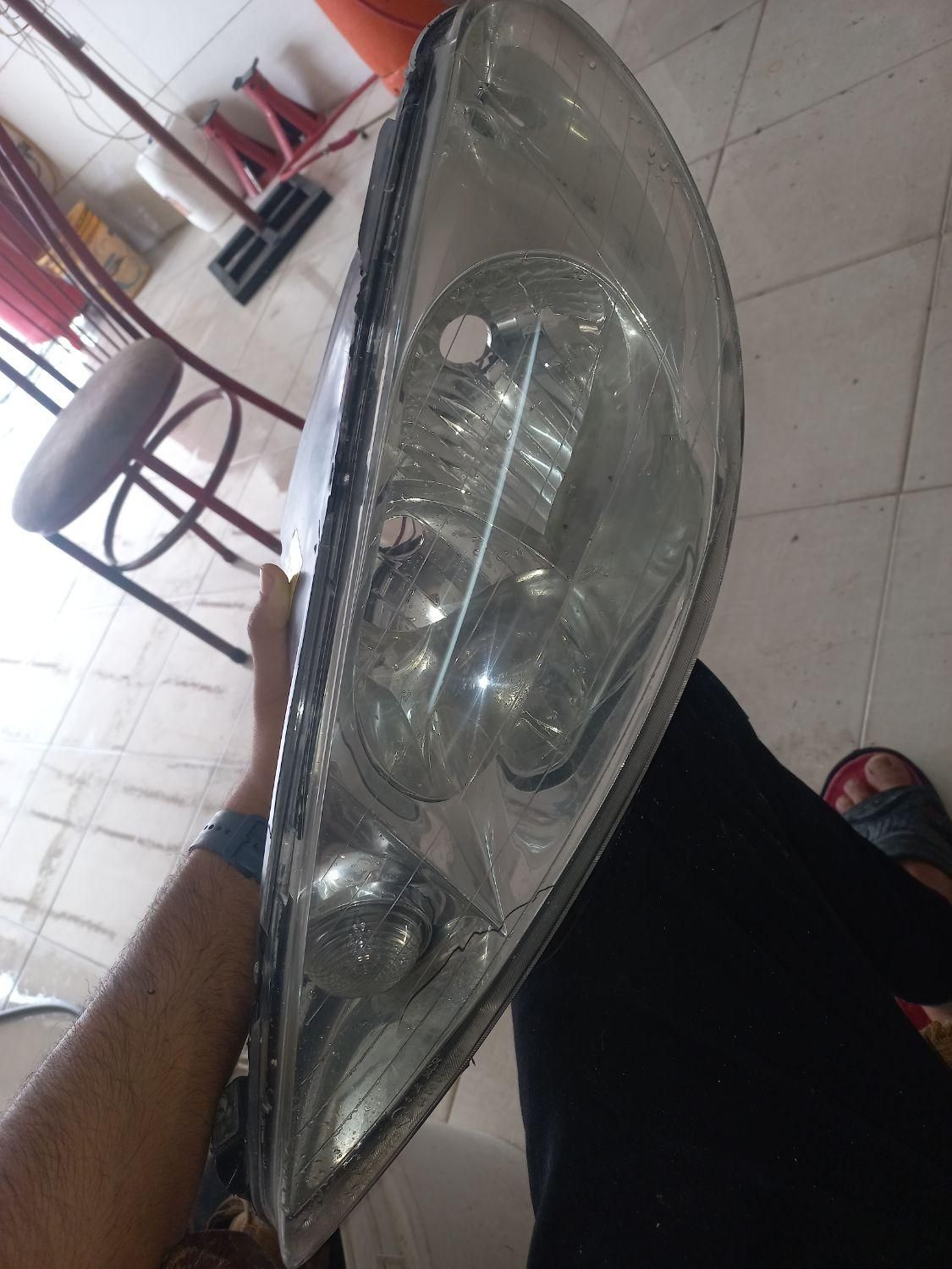 چراغ جلوی ۲۰۶|قطعات یدکی و لوازم جانبی|رشت, پسیخان|دیوار