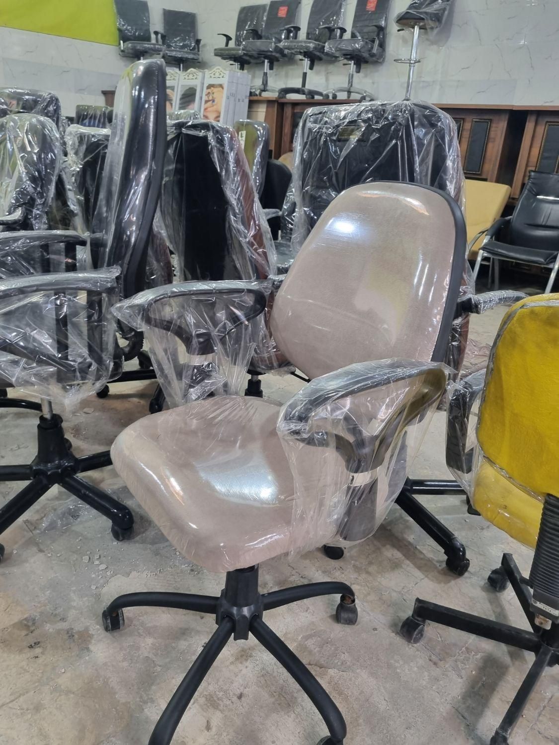 صندلی پایه ثابت اداری|مبلمان اداری|مشهد, شفا|دیوار