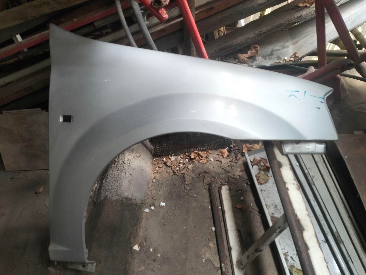 گلگیر جلو فابریک و ستون|قطعات یدکی و لوازم جانبی|تهران, مجیدیه|دیوار