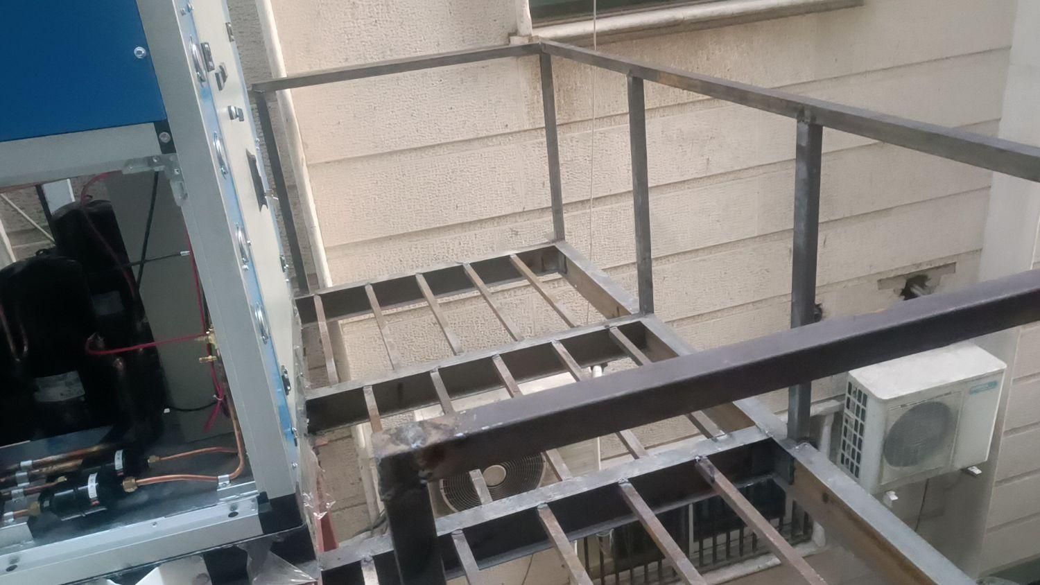 کارگر فنی نیمه ماهر|استخدام صنعتی، فنی، مهندسی|تهران, میدان انقلاب|دیوار