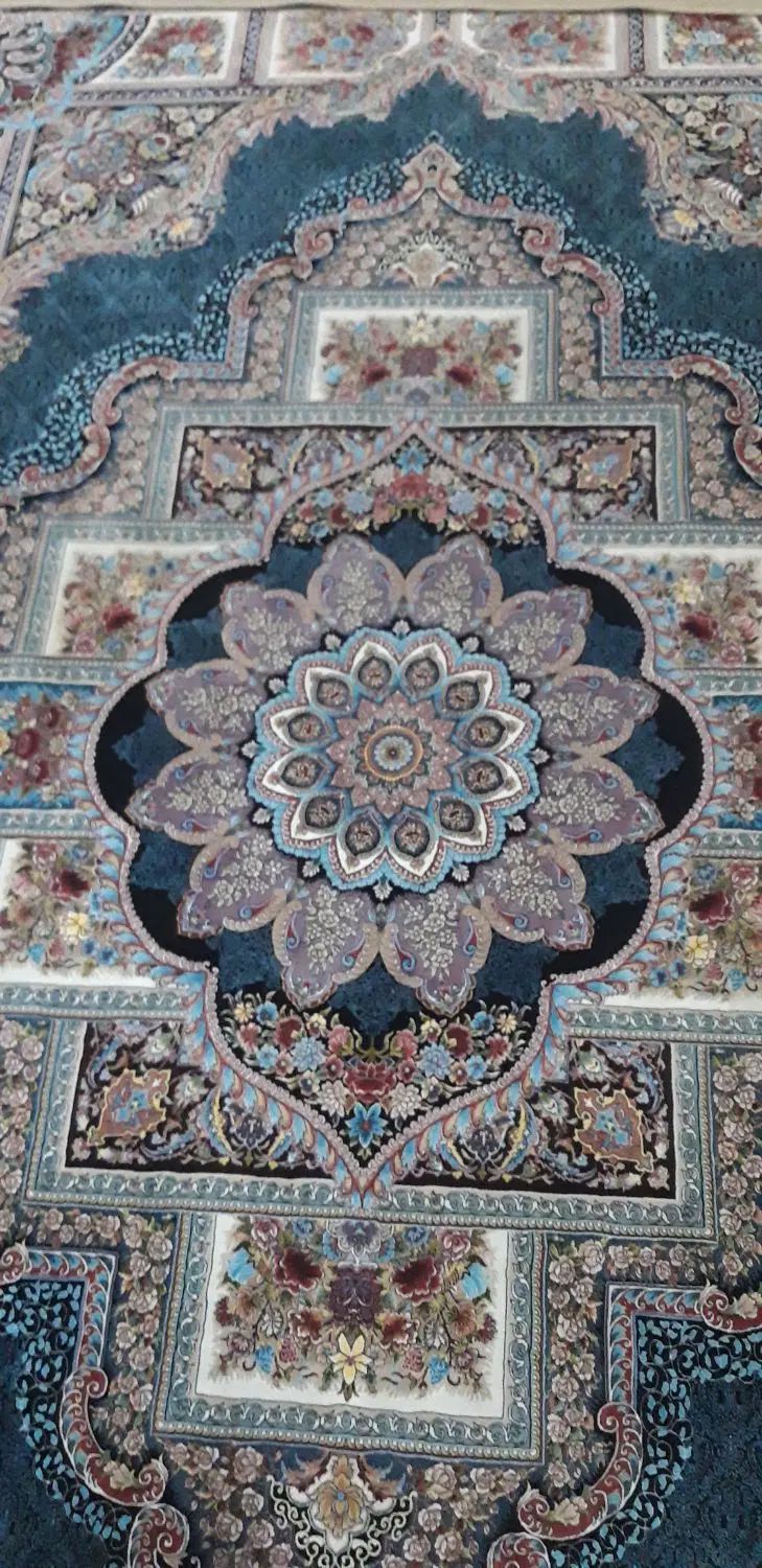 یک تخته فرش ۹ متری ۱۲۰۰ شانه ریشه کاشان در حد نو|فرش|ابهر, |دیوار