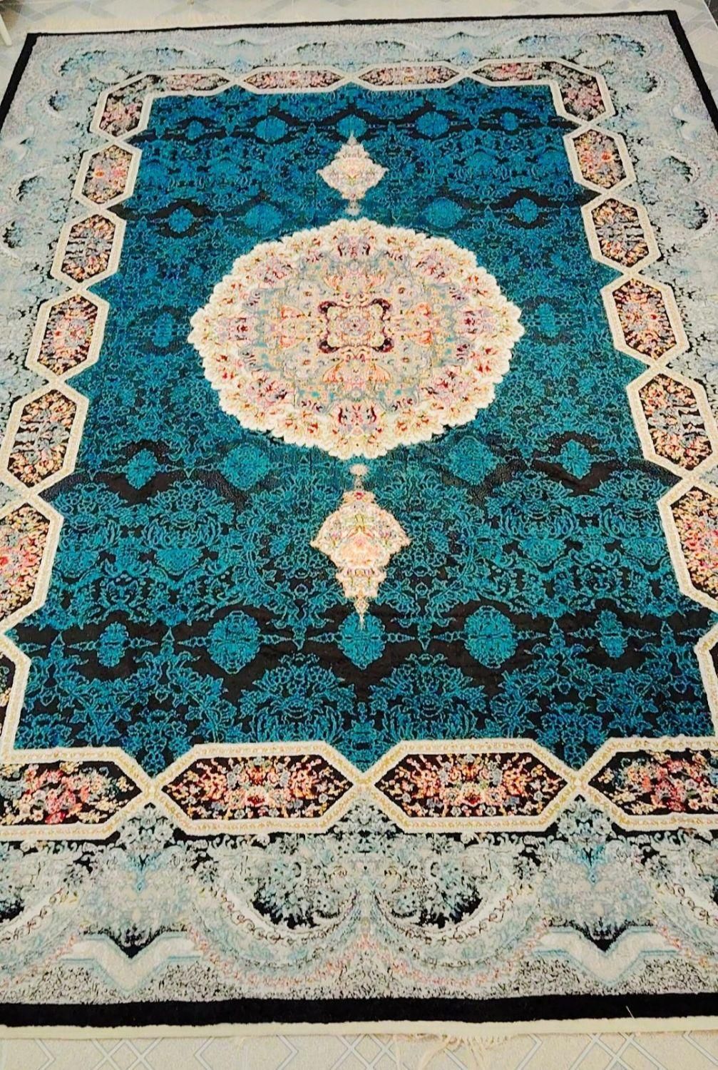 فرش دونیم سه و نیم....  9 متری|فرش|مهاباد (آذربایجان غربی), |دیوار