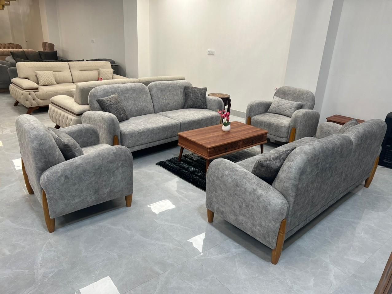 مبل راحتی بلوط|مبلمان خانگی و میز عسلی|علی‌آباد کتول, |دیوار