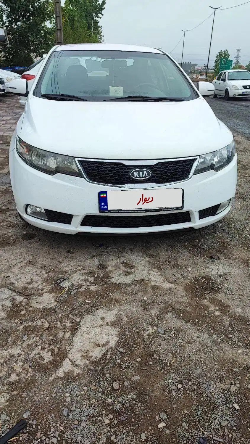 سراتو مدل ۲۰۱۵ موتور ۲۰۰۰ اتومات مونتاژ سری اول|خودرو سواری و وانت|رشت, گلسار|دیوار