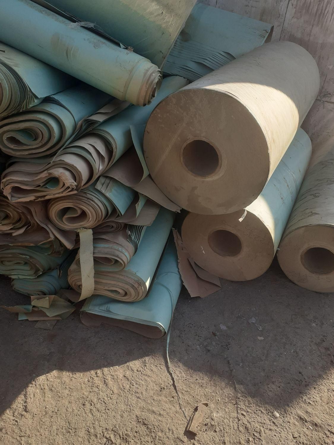 خرید و فروش کاغذ باطله کتاب زینک ضایعات آهن|عمدهفروشی|تهران, گلستان (شهرک راه آهن)|دیوار